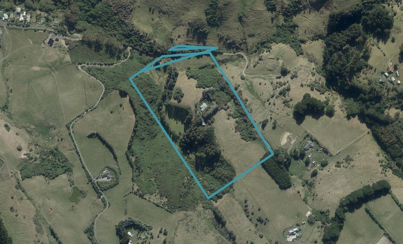 124 Greenacres Street, Macandrew Bay, Dunedin - Carousel 1