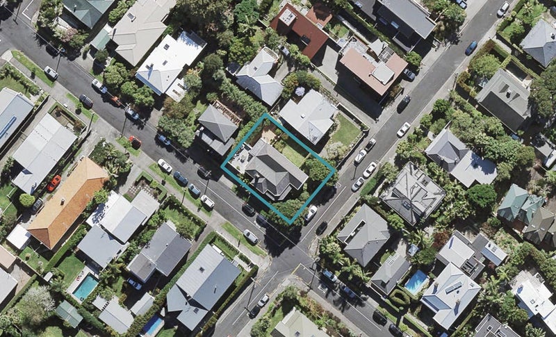 30 Livingstone Street, Westmere, Auckland - Carousel 1