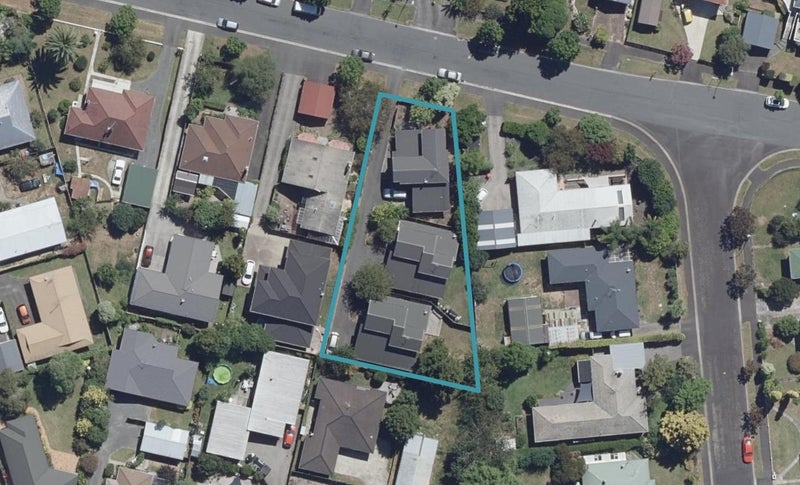 20 Bretton Terrace, Hillcrest, Hamilton - Carousel 1