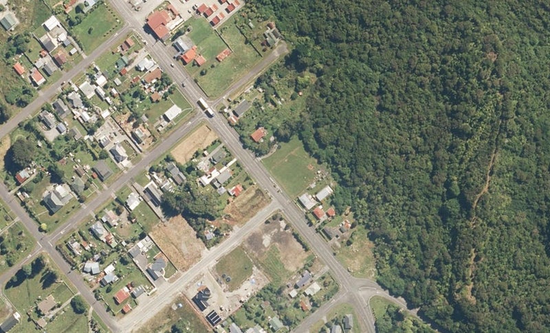 117 Seddon Street, Kumara, Greymouth - Carousel 1