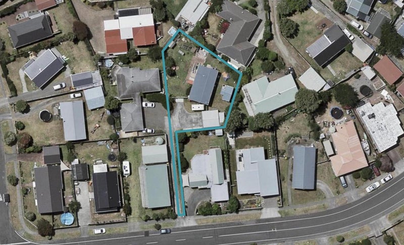 19 Rutherford Drive, Waikanae Beach, Waikanae - Carousel 1
