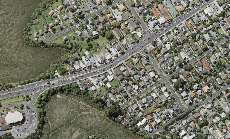 32 Esmonde Road, Takapuna, Auckland - Carousel 1