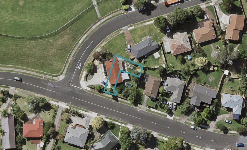 39D Cardiff Road, Pakuranga, Auckland - Carousel 1