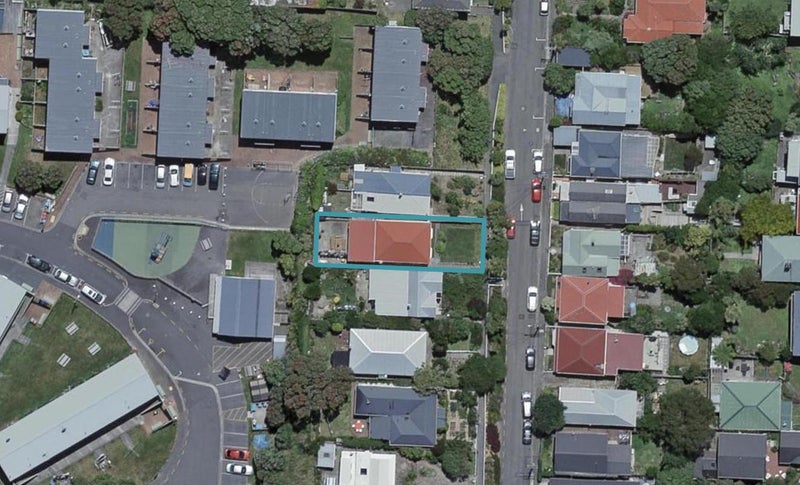 50 Edinburgh Terrace, Berhampore, Wellington - Carousel 1