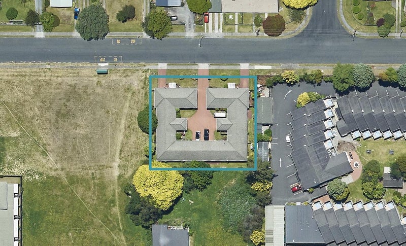 1/11 McKee Avenue, Fenton Park, Rotorua - Carousel 1