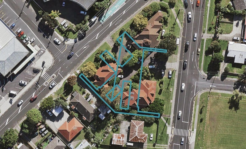 1/6 Ocean View Road, Northcote, Auckland - Carousel 1
