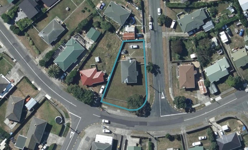 1 Matatiro Street, Titahi Bay, Porirua - Carousel 1
