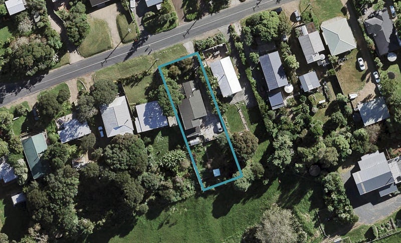 63 Hauraki Road, Oneroa, Waiheke Island - Carousel 1