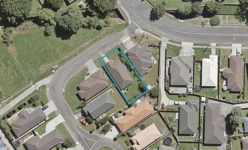 4 Evergreen Crescent, Trentham, Upper Hutt - Carousel 1