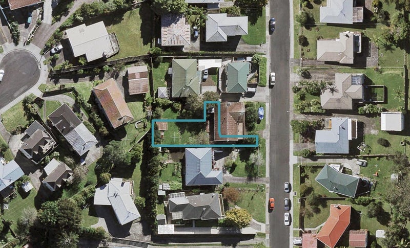 38C Bruce Road, Glenfield, Auckland - Carousel 1