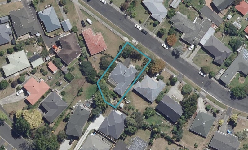 6 Garthwood Road, Hillcrest, Hamilton - Carousel 1
