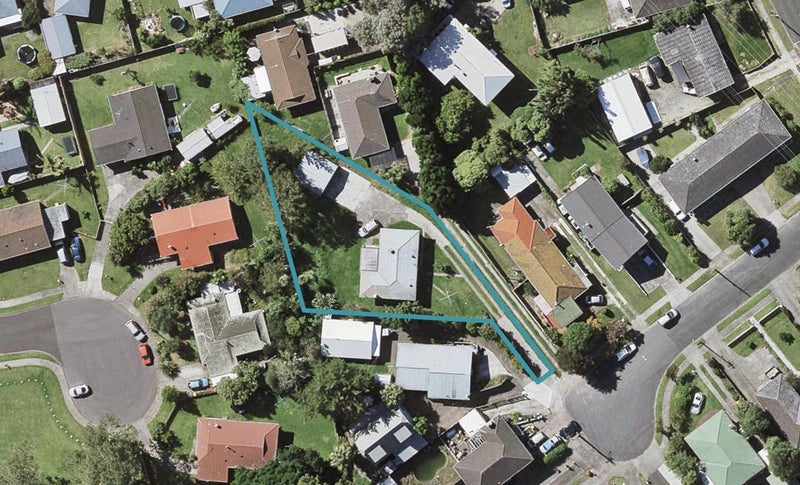 39 Aurea Avenue, Pakuranga, Auckland - Carousel 1