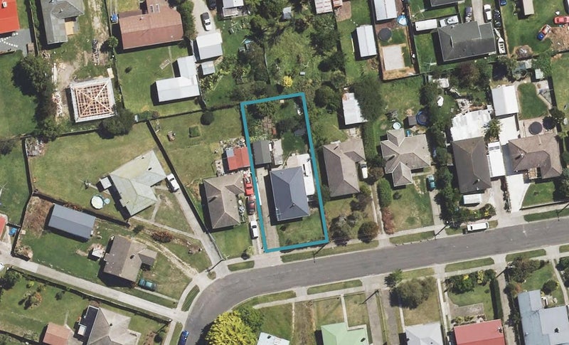 23 Glasgow Crescent, Kaiti, Gisborne - Carousel 1