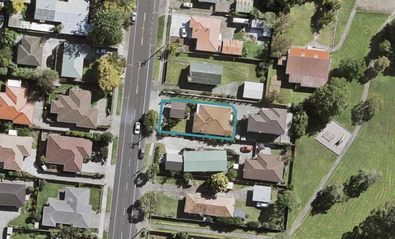 99 Rathgar Road, Henderson, Auckland - Carousel 1