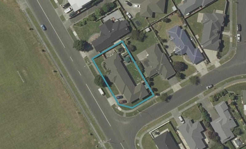 129 Schnell Drive, Kelvin Grove, Palmerston North - Carousel 1