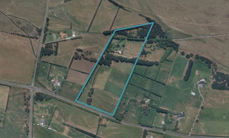 1352 Old West Coast Road, Christchurch - Carousel 1
