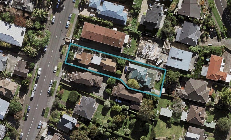 32 St Vincent Avenue, Remuera, Auckland - Carousel 1
