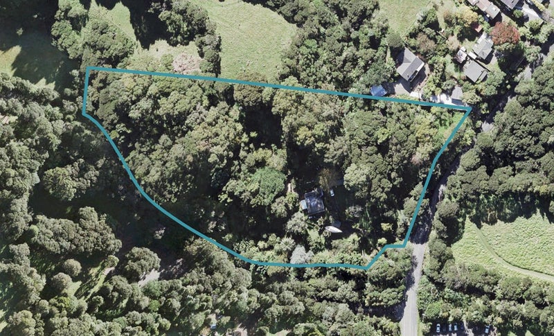1318 Huia Road, Huia, Auckland - Carousel 1