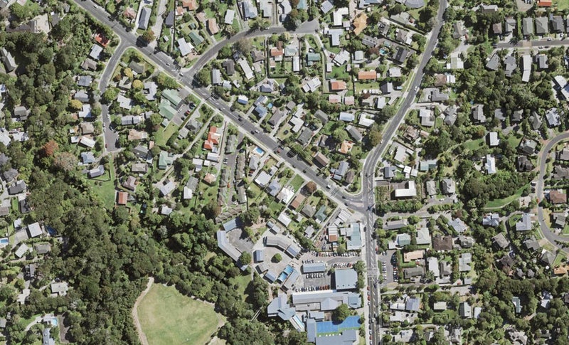12 Kaurilands Road, Titirangi, Auckland - Carousel 1