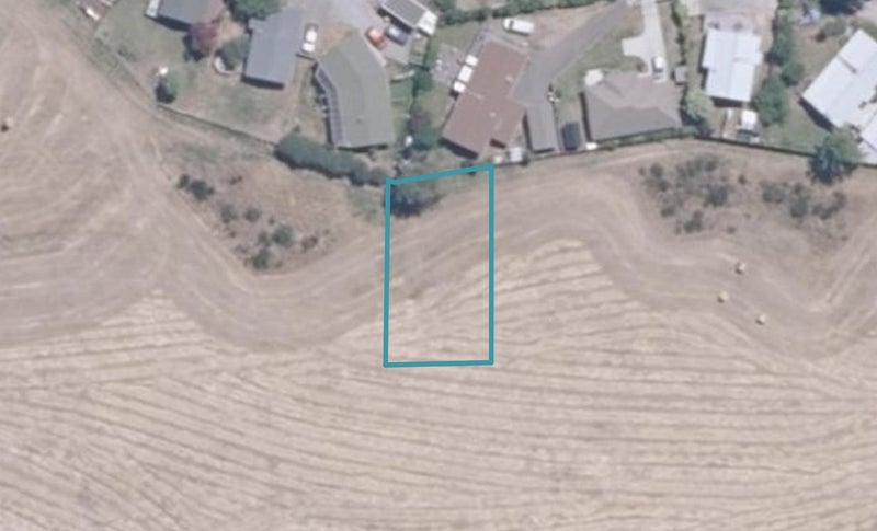 11 Saddleback Drive, RICHMOND HEIGHTS - Carousel 1