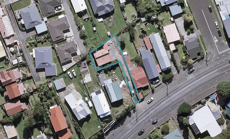418 St Aubyn Street, Lynmouth, New Plymouth - Carousel 1