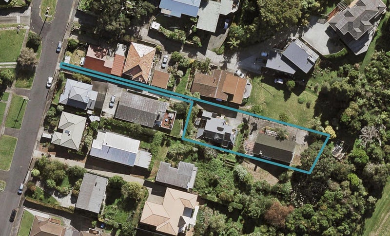 2/32 Howard Road, Northcote, Auckland - Carousel 1