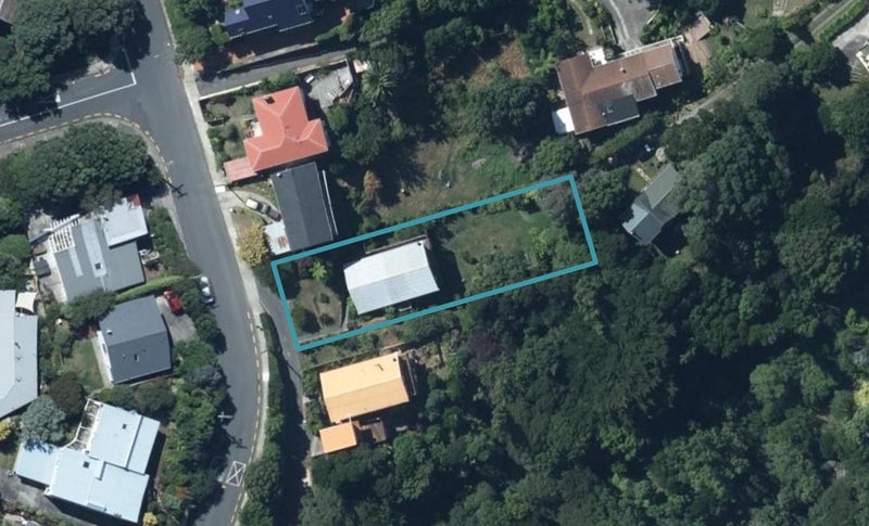 76 Mana View Road, Paremata, Porirua - Carousel 1