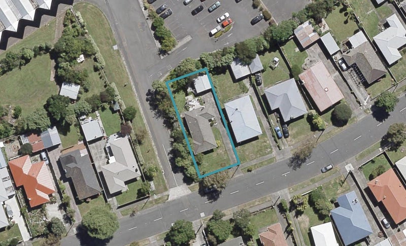 201 Taita Drive, Avalon, Lower Hutt - Carousel 1