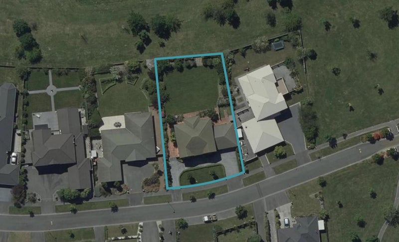 36 Coppinger Terrace, Aidanfield, Christchurch - Carousel 1