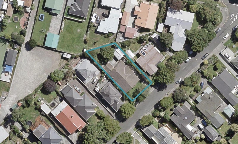 77 Totara Crescent, Woburn, Lower Hutt - Carousel 1