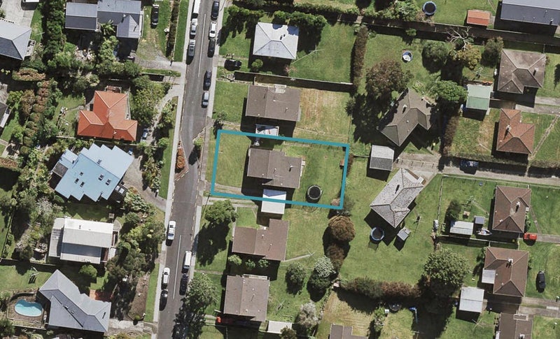 47 Potter Avenue, Northcote, Auckland - Carousel 1