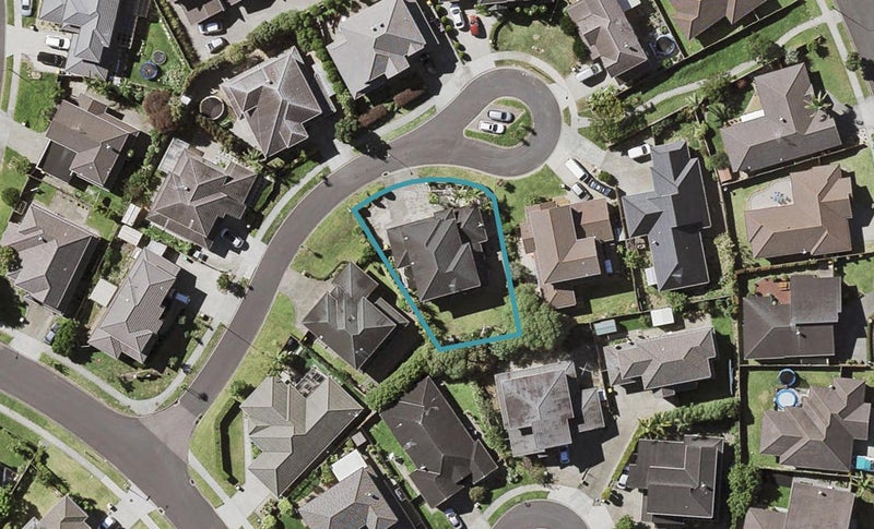 5 Drumston Place, Flat Bush, Auckland - Carousel 1