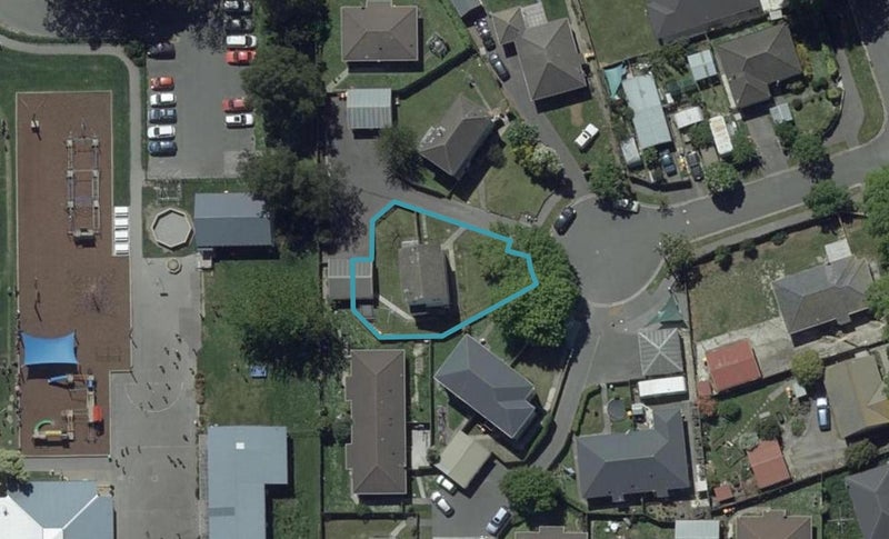 8 Allison Place, Shirley, Christchurch - Carousel 1