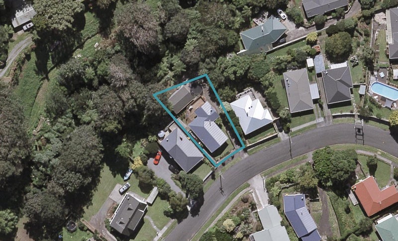 11 Beaumont Crescent, Frankleigh Park, New Plymouth - Carousel 1