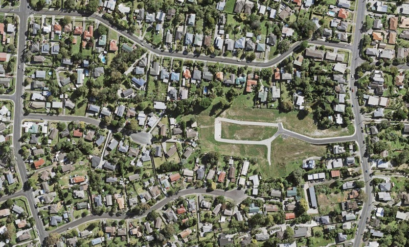 20A Arataki Views Way, Glen Eden, Auckland - Carousel 1