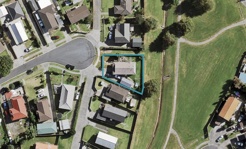 21 Janese Place, Weymouth, Auckland - Carousel 1