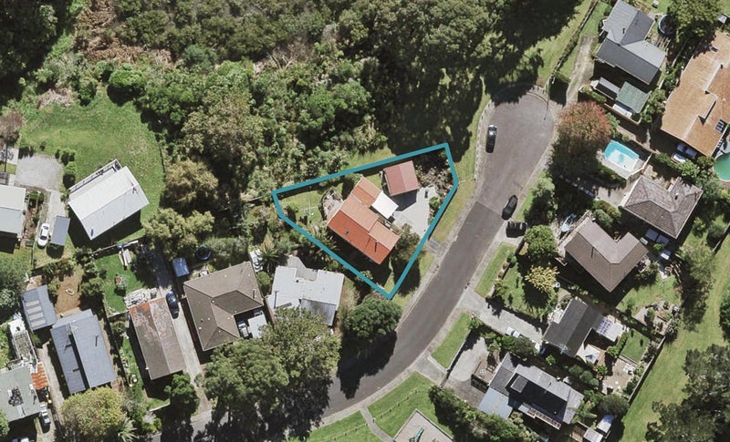 23 Taitapu Street, Massey, Auckland - Carousel 1