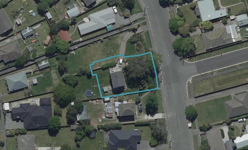 21 Brookside Terrace, Bryndwr, Christchurch - Carousel 1