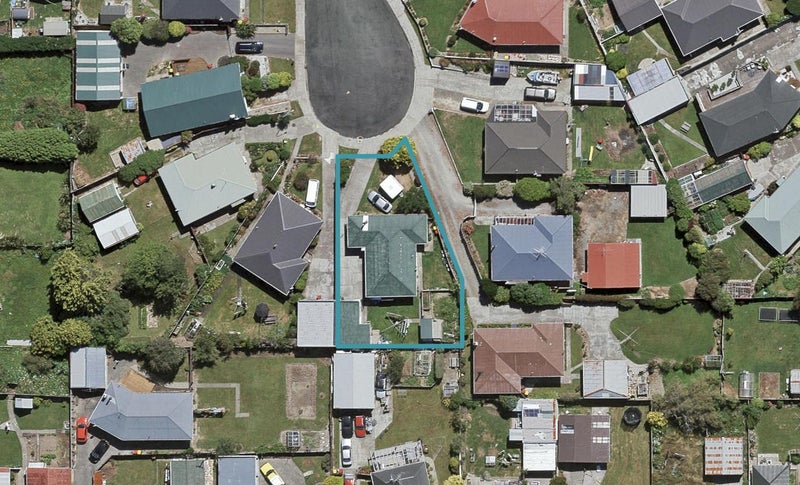 28 Dumbarton Place, Strathern, Invercargill - Carousel 1