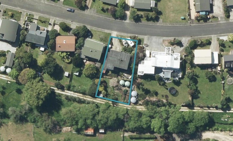 77 Selwyn Street, Pohara - Carousel 1