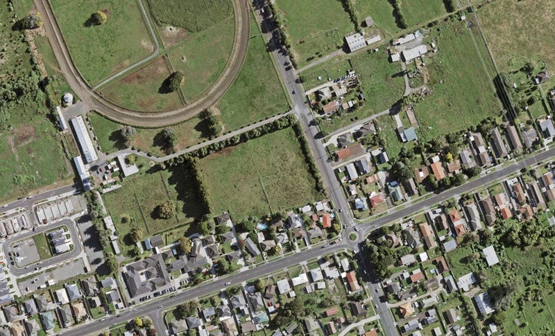 10 Paapaakiri Loop, Takanini, Auckland - Carousel 1