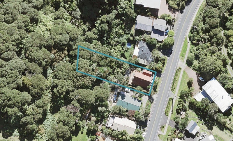 1149 Scenic Drive North, Swanson, Auckland - Carousel 1