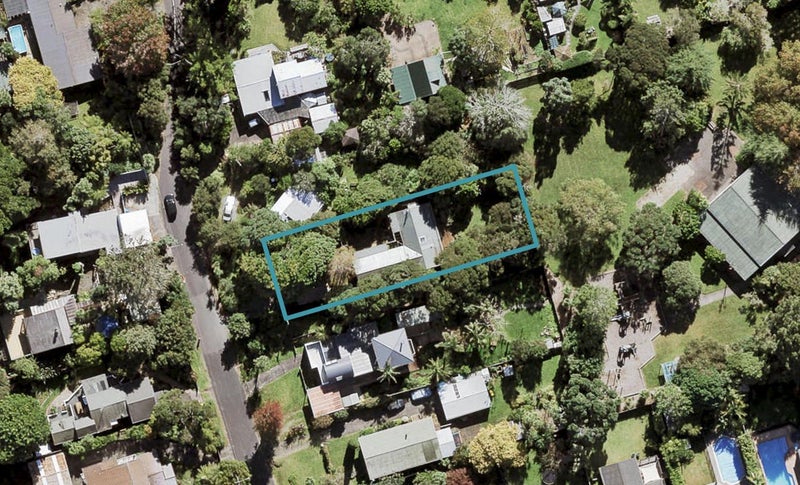 6 George Avenue, Herald Island, Auckland - Carousel 1