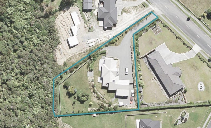 1A Grace Nicholls Grove, Riverstone Terraces, Upper Hutt - Carousel 1
