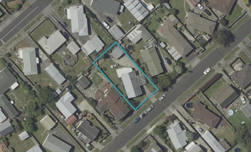 45 Raglan Avenue, Cloverlea, Palmerston North - Carousel 1