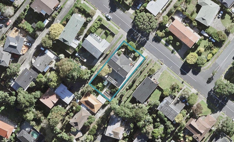90 Sartors Avenue, Browns Bay, Auckland - Carousel 1