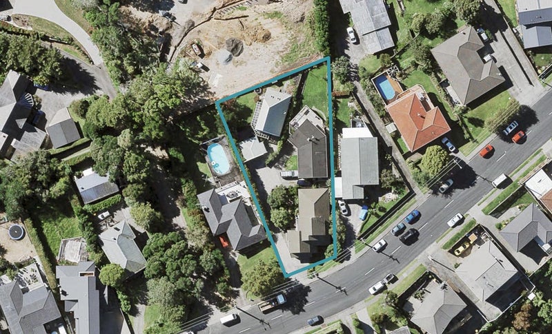 3/130 Sandspit Road, Shelly Park, Auckland - Carousel 1