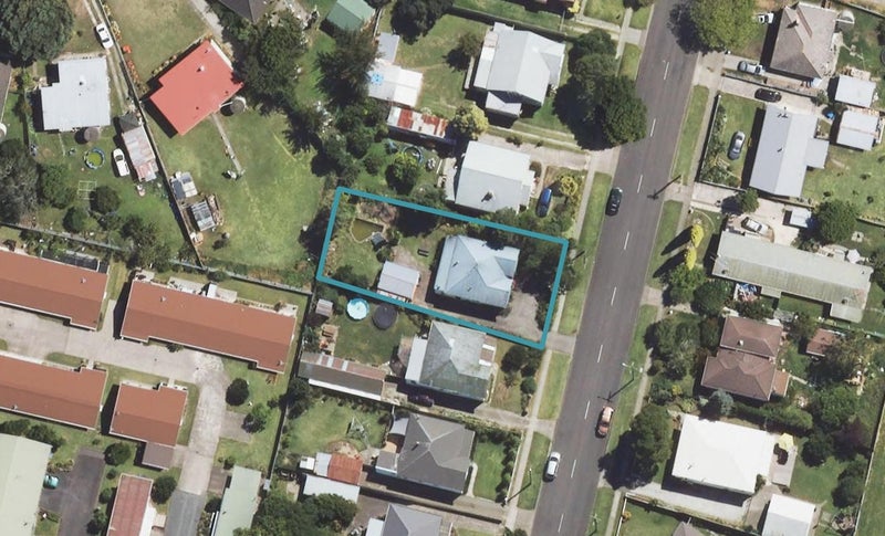 16 Collins Street, Te Hapara, Gisborne - Carousel 1
