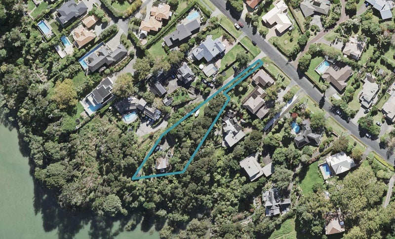 32 Rame Road, Greenhithe, Auckland - Carousel 1