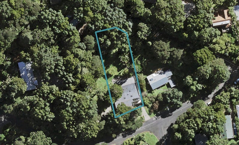 3 Taraire Road, Titirangi, Auckland - Carousel 1